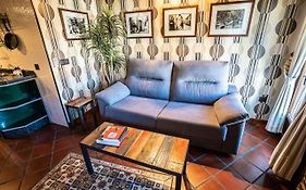 Versátil Apartamentos